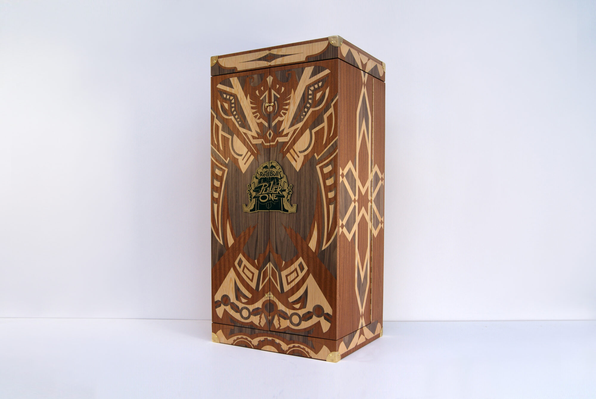 Marquetry box of Final trophy for Red Bull Solo Q 2019